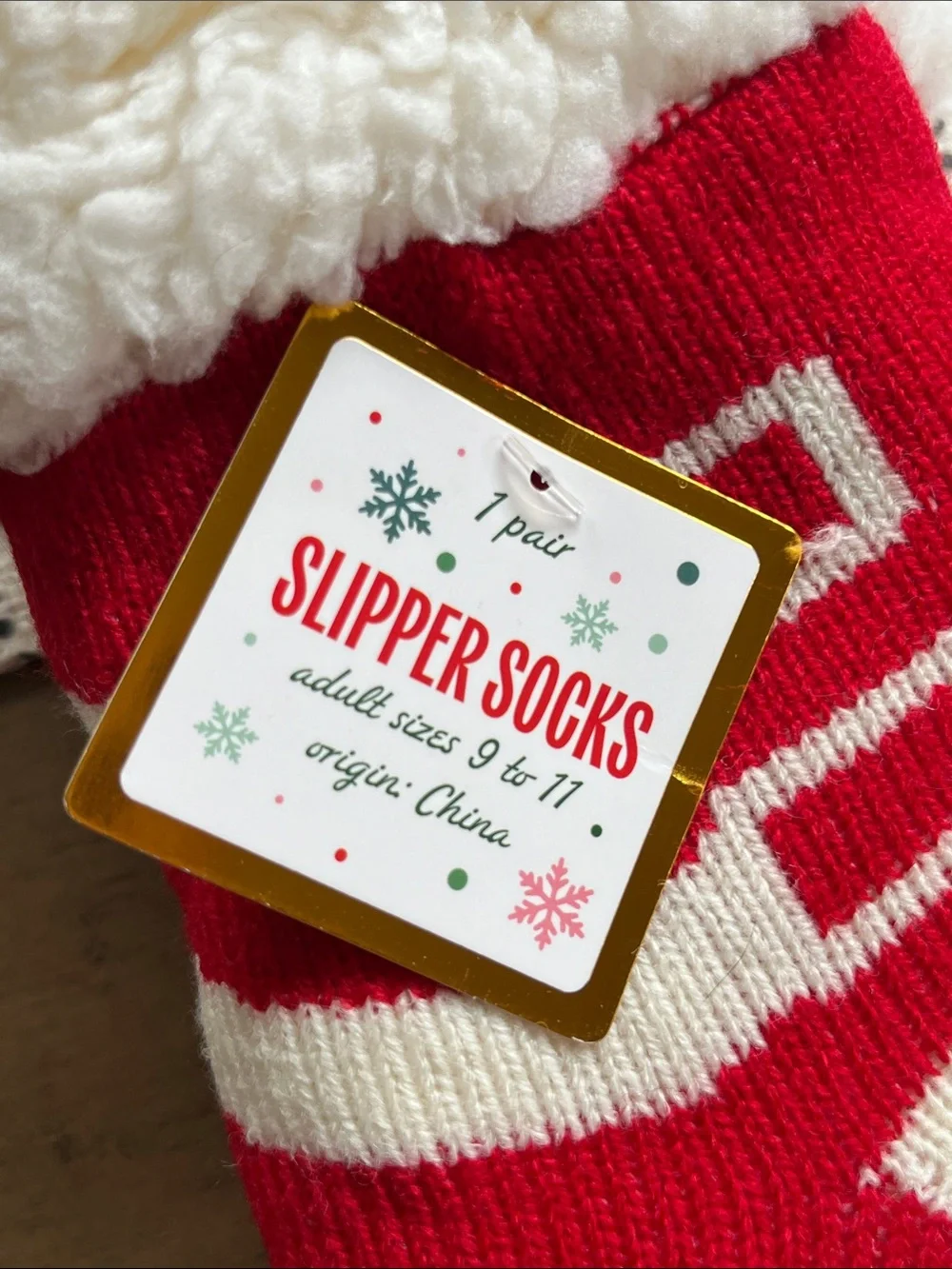 Cozy Red & White Fuzzy Cuff Slipper Socks size adult 9 to 11